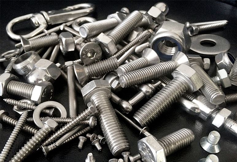 Fasteners Manufacturer